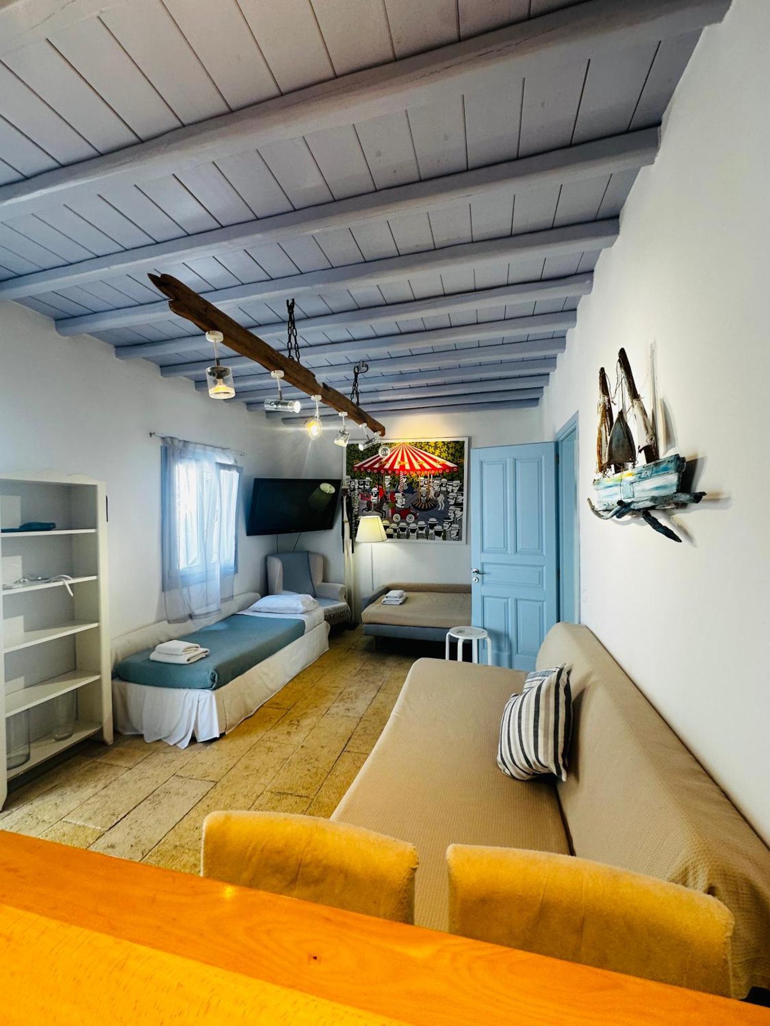 Traditional Mansion In Mykonos